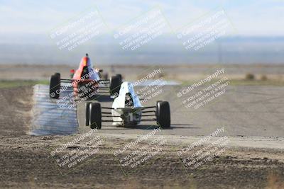 media/Oct-26-2025-CalClub SCCA (Sun) [[8ce1e69566]]/Group 6/Grapevine/